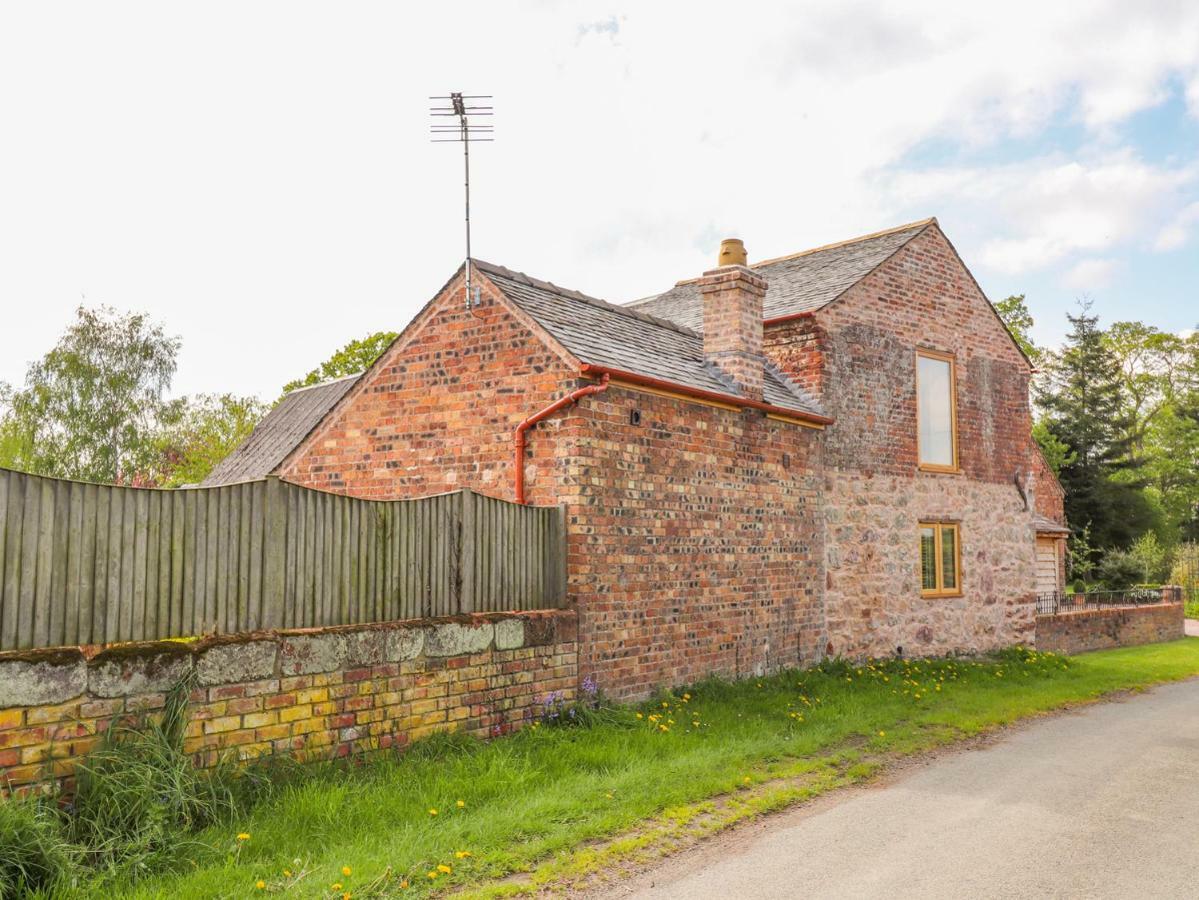 The Tractor Shed Oswestry Exterior foto